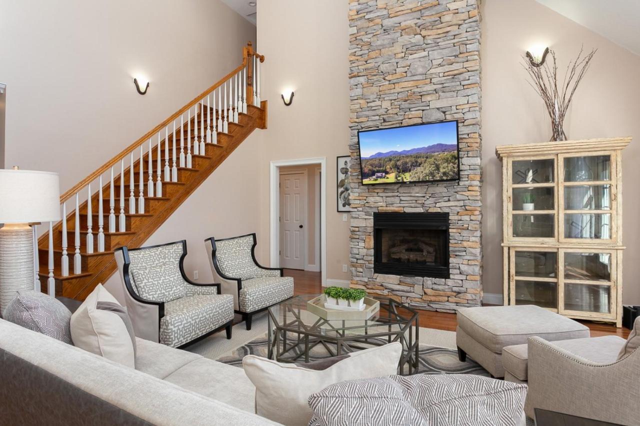 Luxurious House With Pool Near Asheville By Mighty Tree Properties Leicester 외부 사진